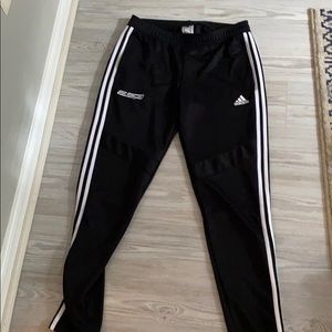 Adidas warm up pants never worn